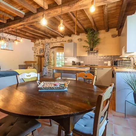 4 Bedroom Gorgeous In Argentonnay * Saint-Clementin
